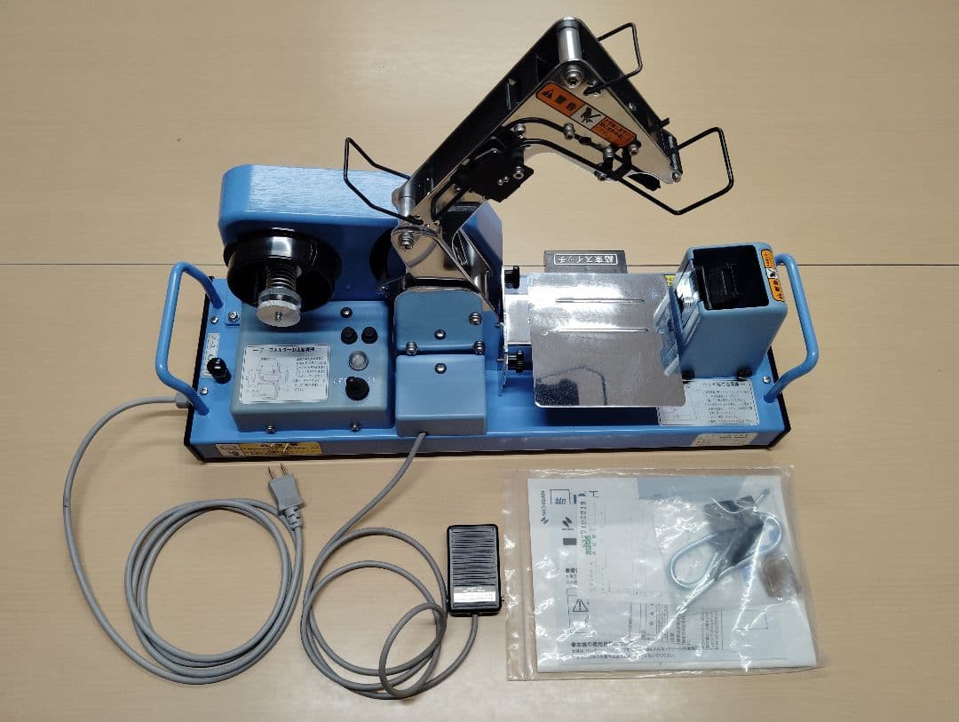 ニチバン　たばねら5000V　結束機の電動タイプオプションのリモートスイッチ付き