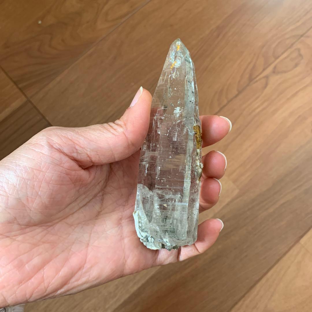 ヒマラヤ水晶　パキスタン　透明度最高レベル