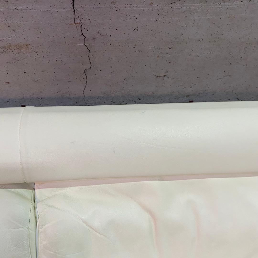 イタリア製　本革　ホワイトレザー 3人掛けソファ　モダン　ミッドセンチュリー