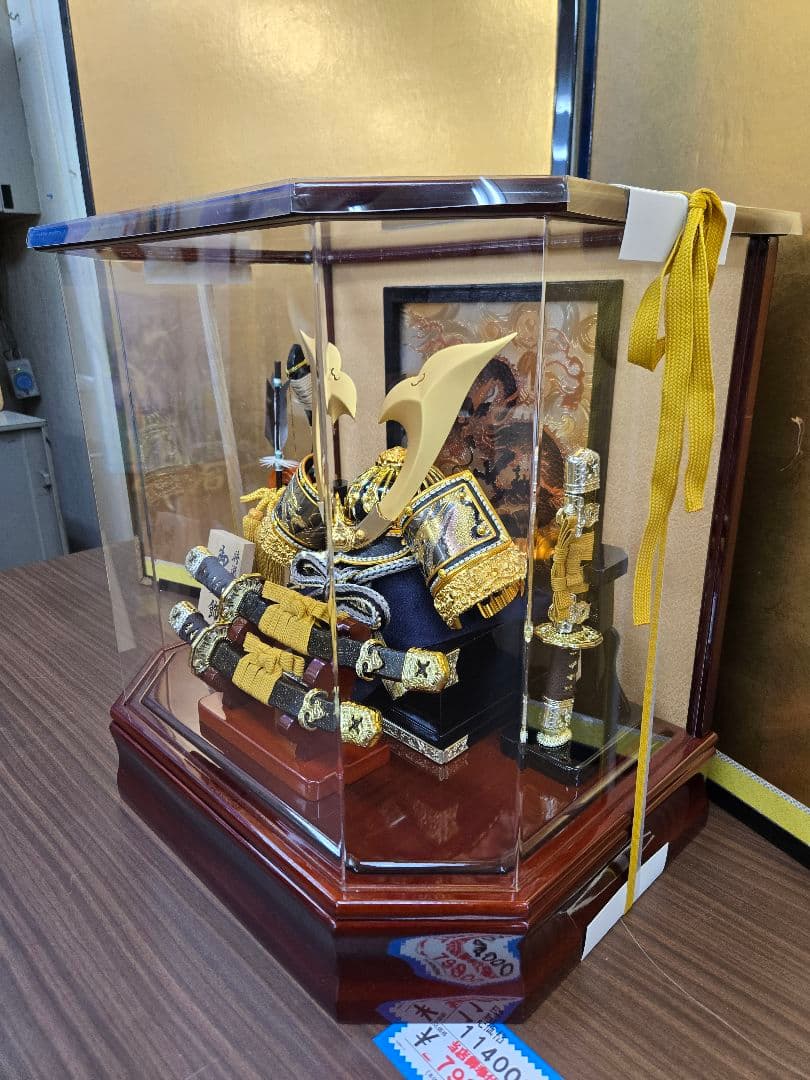 【展示品限り】五月人形　兜　鍬形　ケース飾り　※閉店セール　K24