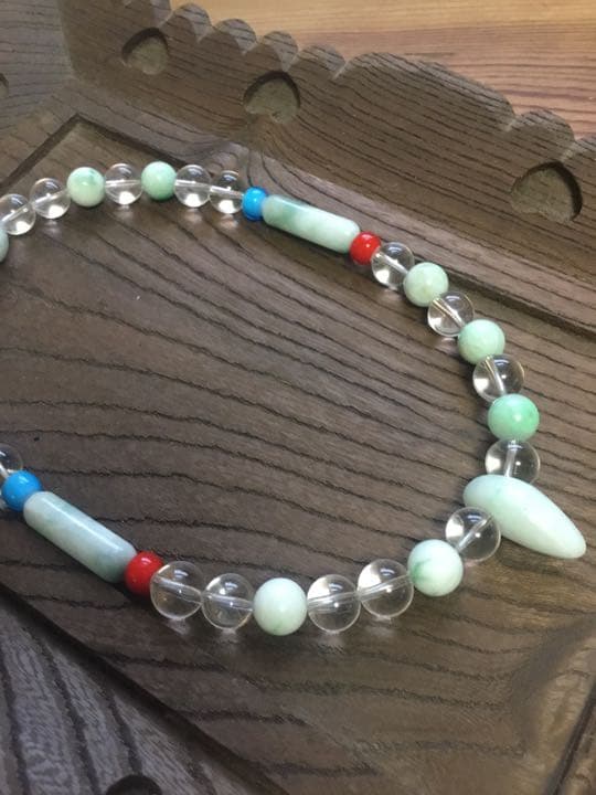 糸魚川翡翠と水晶の勾玉管玉片手念珠…(女性用)❤️