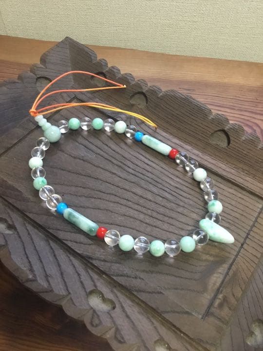 糸魚川翡翠と水晶の勾玉管玉片手念珠…(女性用)❤️