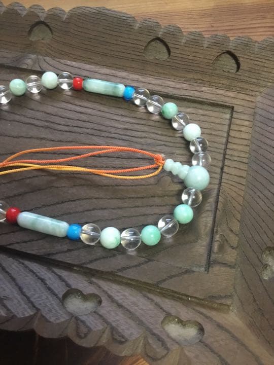 糸魚川翡翠と水晶の勾玉管玉片手念珠…(女性用)❤️