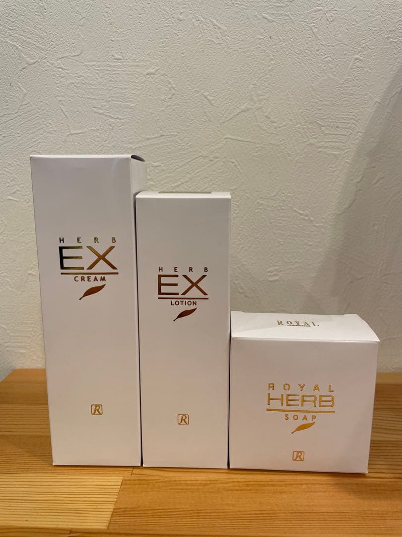 ロイヤルハーブ EX ローション・クリーム・ソープセット