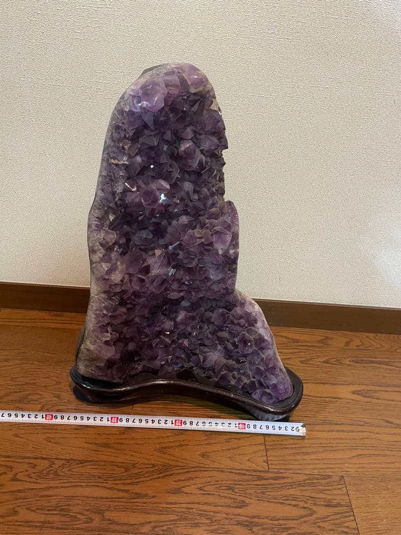 巨大でレアな高品質アメジストドーム