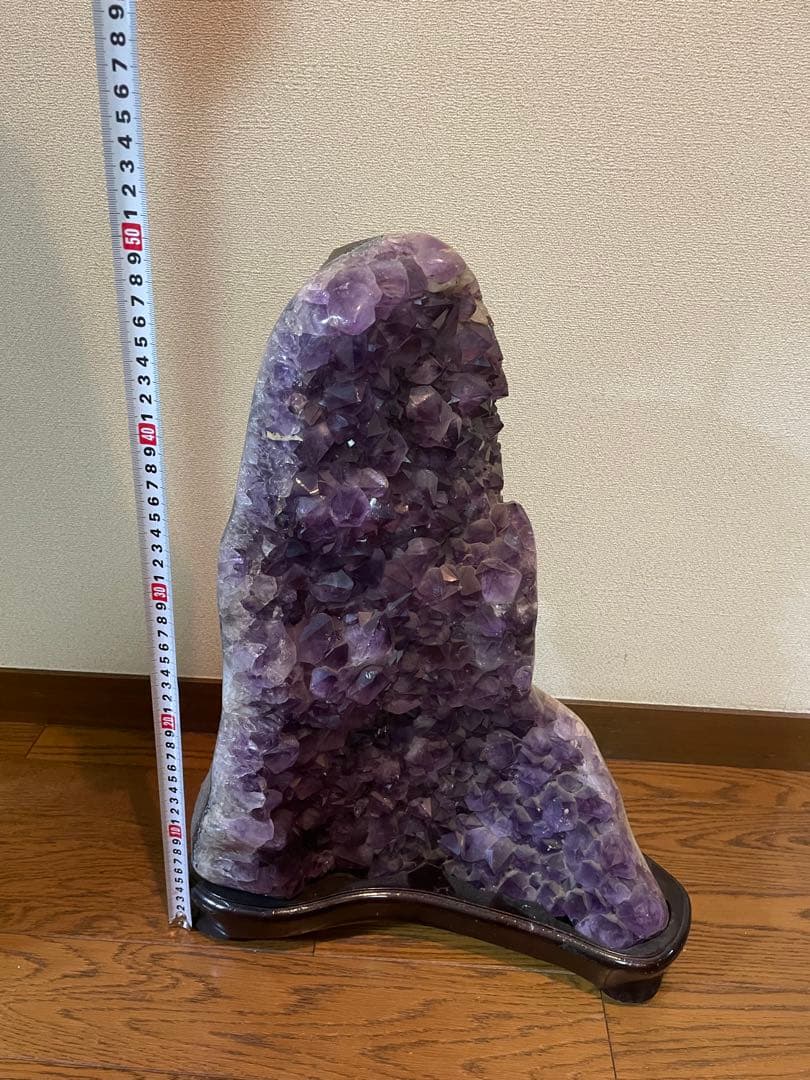 巨大でレアな高品質アメジストドーム
