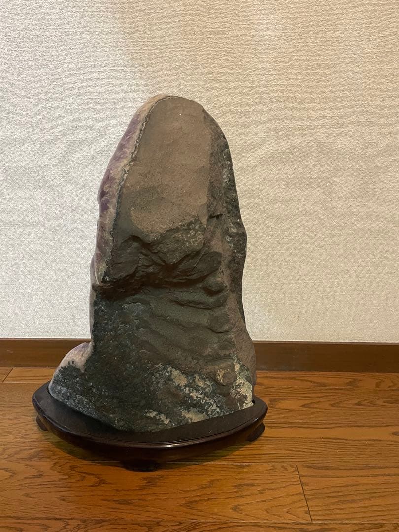 巨大でレアな高品質アメジストドーム