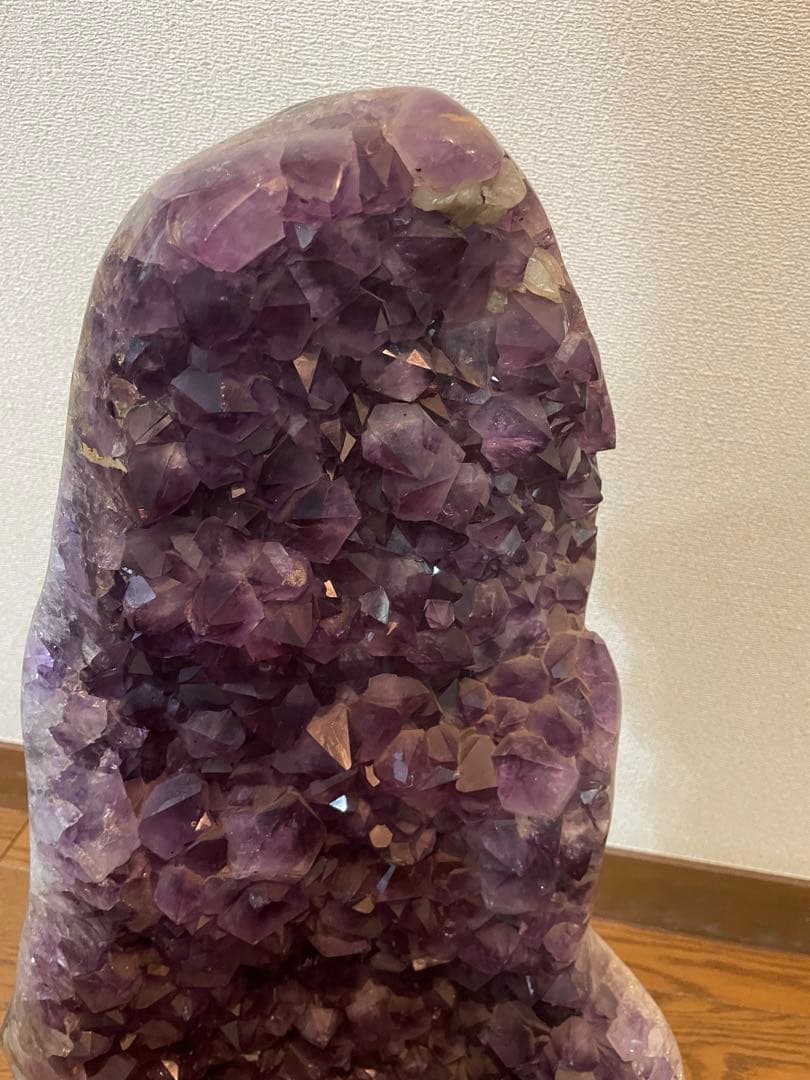 巨大でレアな高品質アメジストドーム