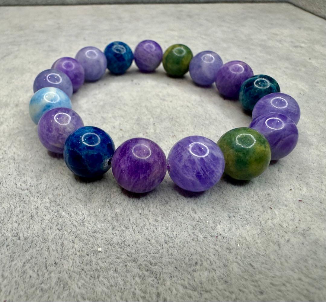 ブルーハックマナイト　蛍光反応が美しい　11.5mm