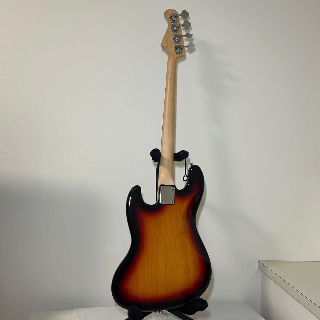 Bacchus サンバースト エレキベース