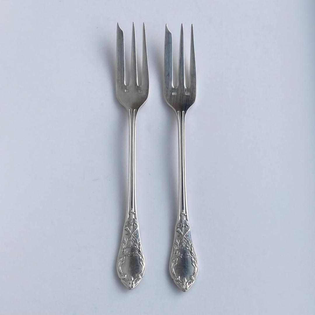 【専用出品】フランスアンティーク＊リボン＆トーチ デザートフォーク 4本