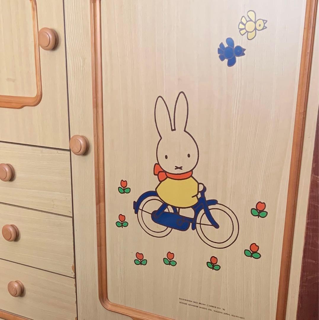 レア•レトロ）ミッフィーのかわいい木製タンス 木の温もり - メルカリ