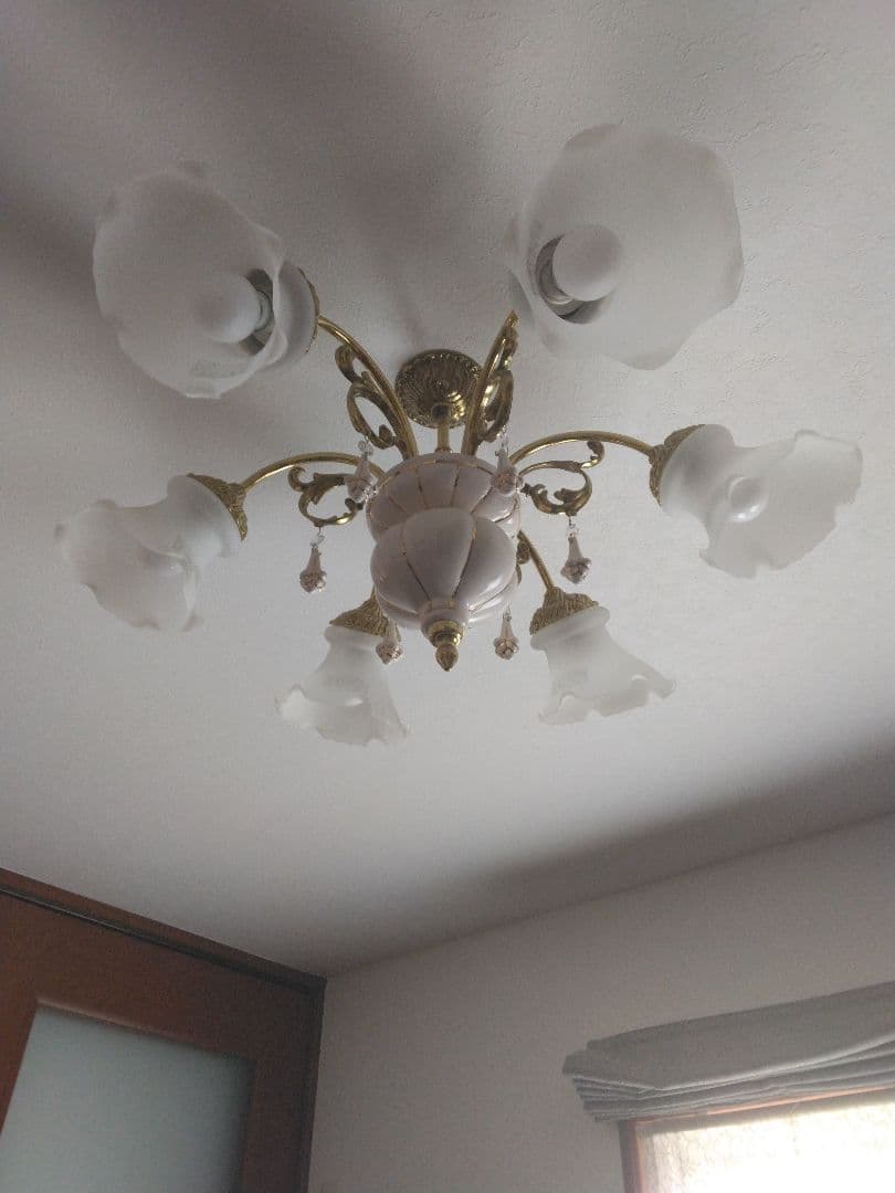 遠藤照明　6灯シャンデリア ホワイト/ゴールド