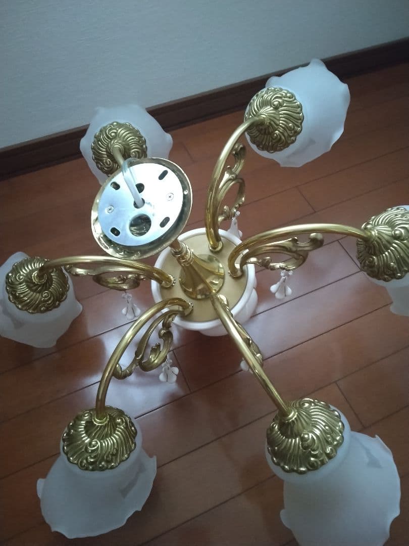 遠藤照明　6灯シャンデリア ホワイト/ゴールド