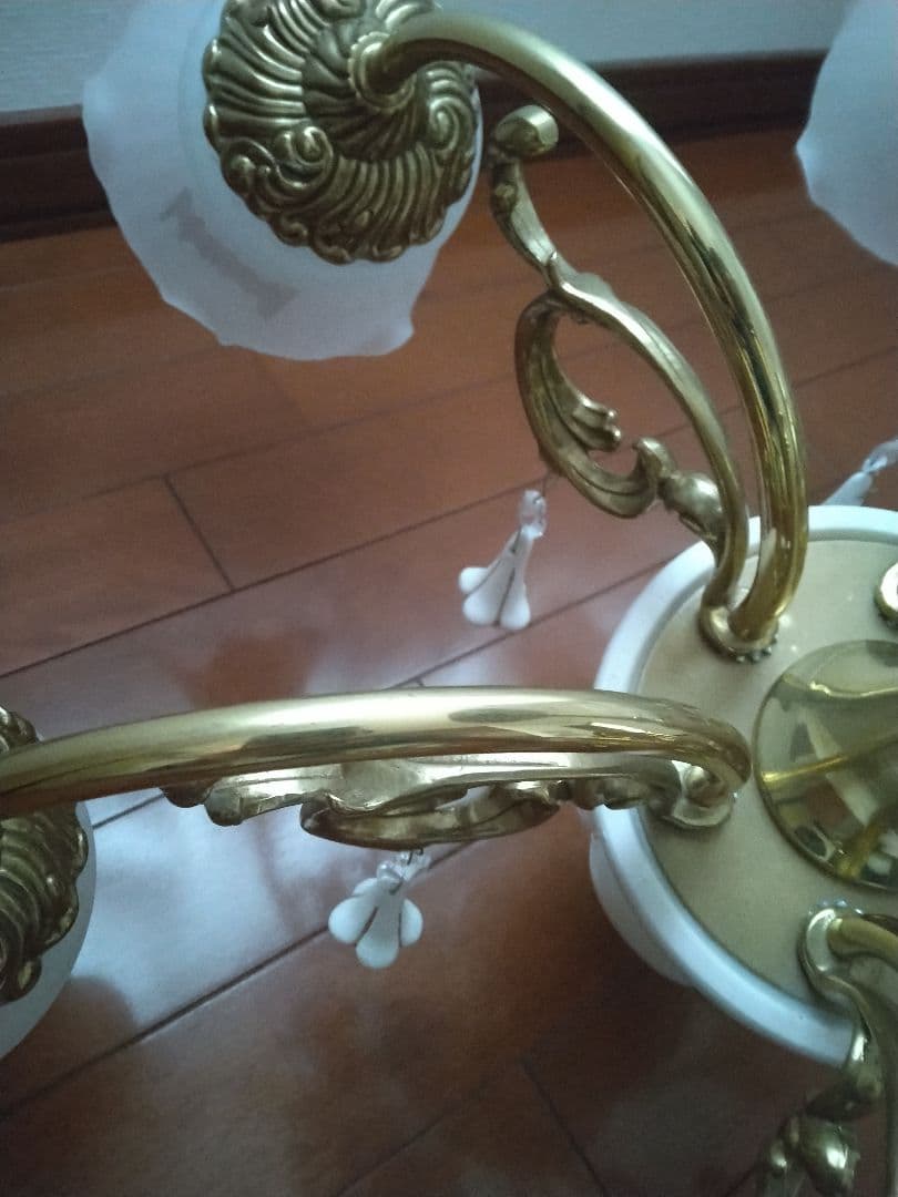 遠藤照明　6灯シャンデリア ホワイト/ゴールド