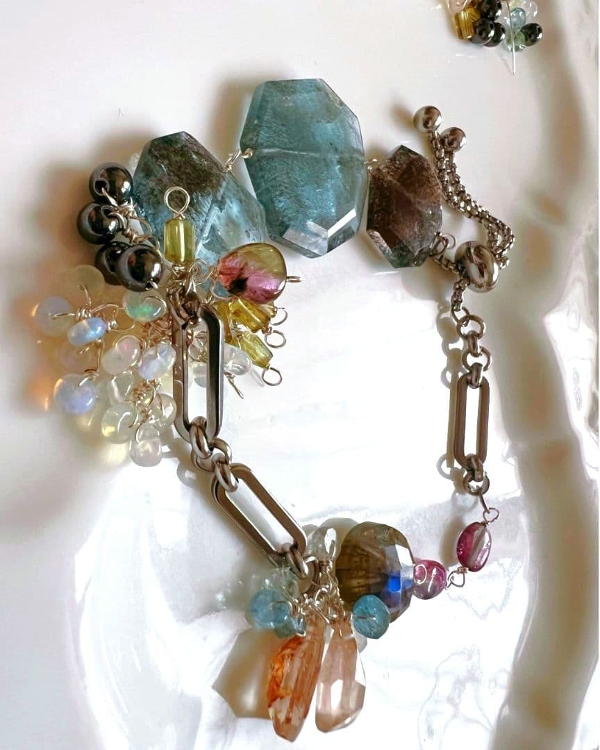 モスアクアマリンブレスレット　天然石ブレスレット　ラブラドライト　トルマリン