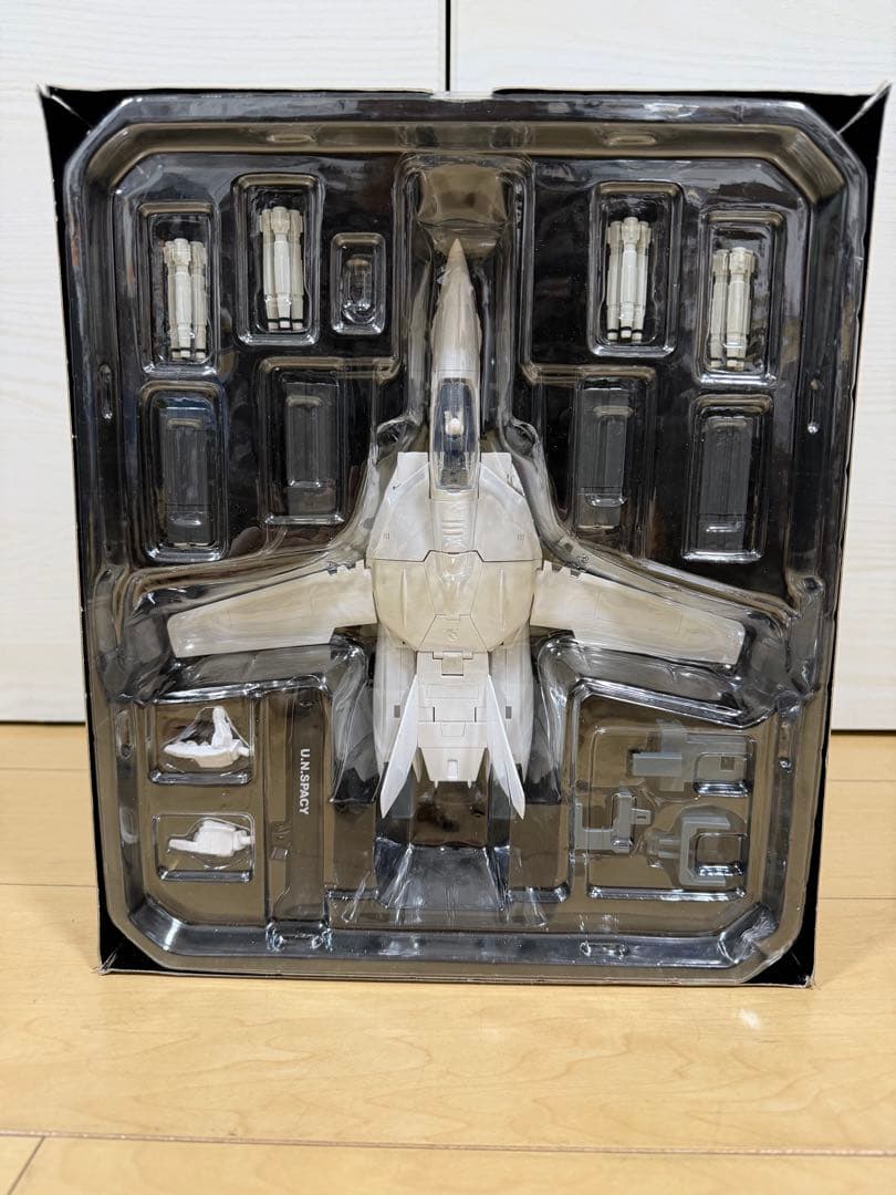 希少】1/60 YAMATO マクロス 完全変形VF-1S 無塗装仕様 - メルカリ