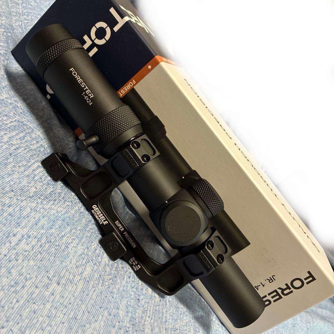 ベクターオプティクス　FORESTER 1-4x24 ショートスコープ　マウント