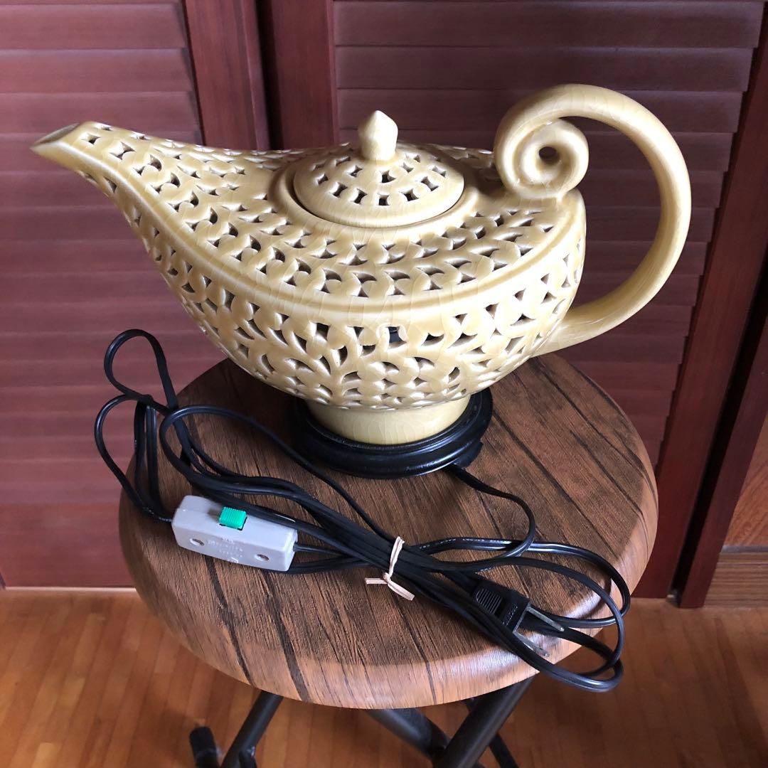 陶器製 魔法のランプ型 テーブルランプ 照明 ライト