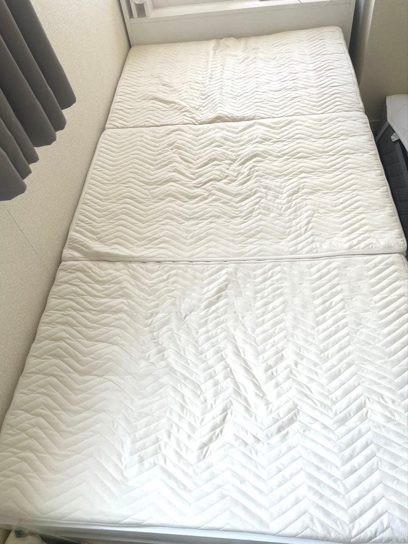 【送料込み】雲のやすらぎプレミアム　三つ折りマットレス