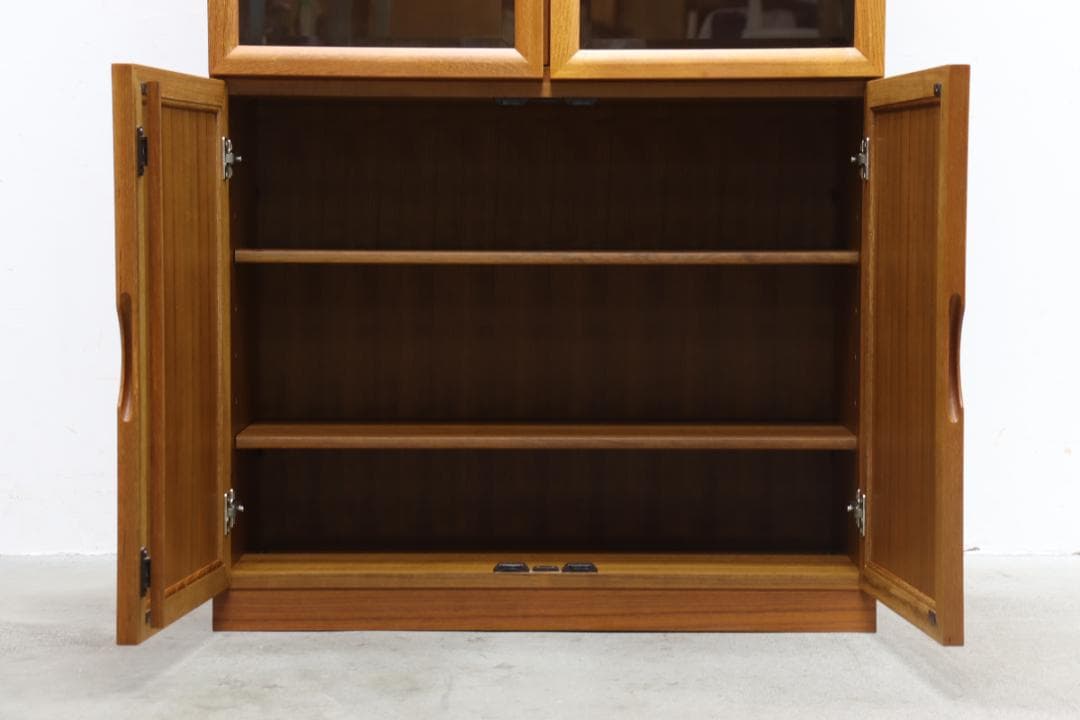 ヴィンテージ チーク材 キャビネット 食器棚 本棚 飾り棚 ラック 北欧デザイン