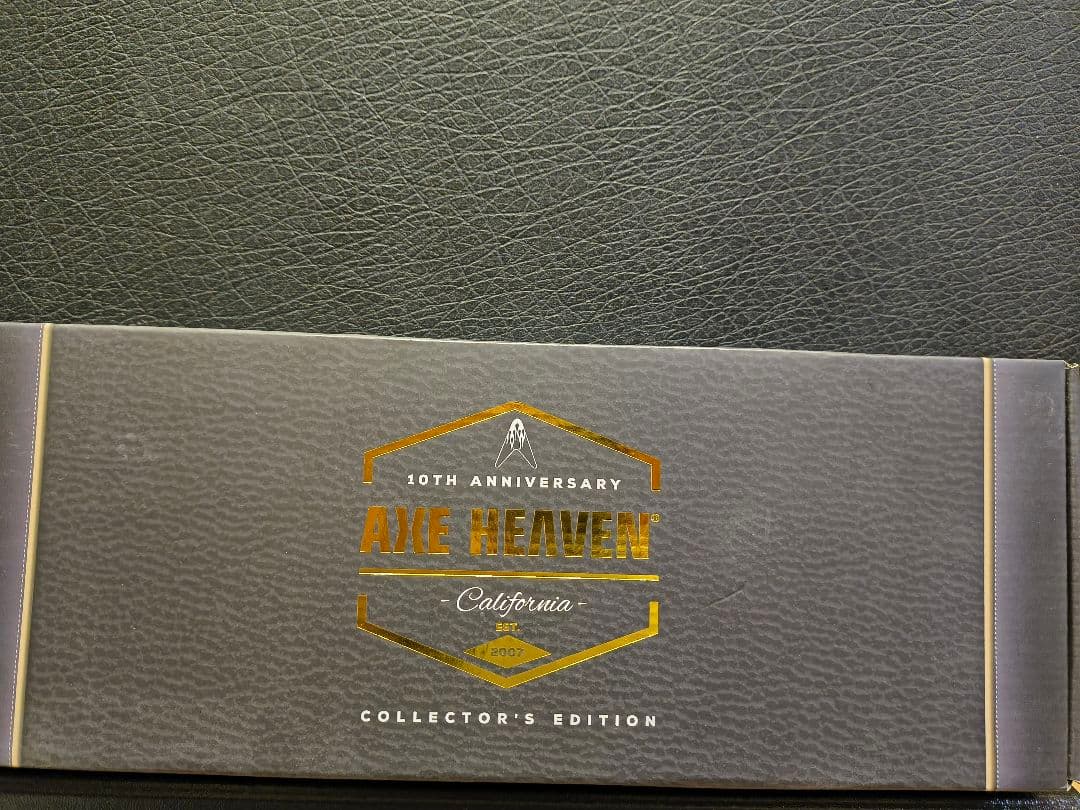 AXE HEAVEN ミック・マーズ　ミニギターフィギュア