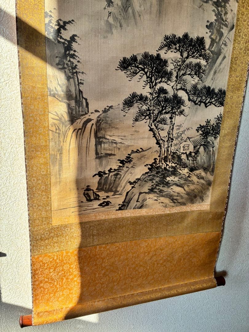 水墨画 掛軸 滝と山の風景 骨董品 アンティーク - メルカリ