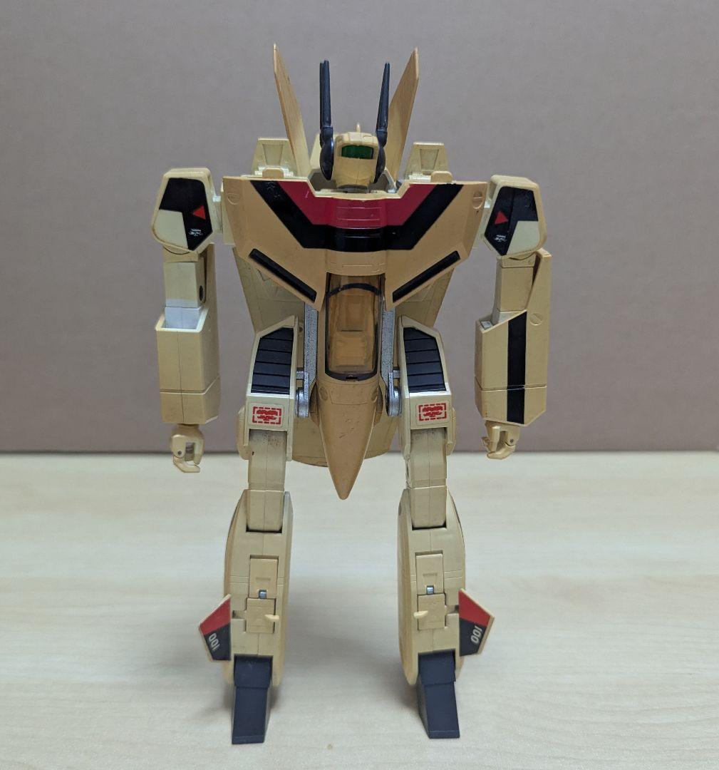 バンダイ 超時空要塞マクロス ハイコンプリートモデル バルキリー VF