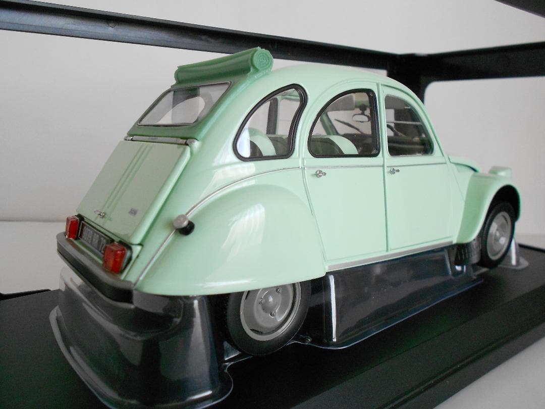 美品　1/18　ノレブ　シトロエン　2CV　ミントグリーン