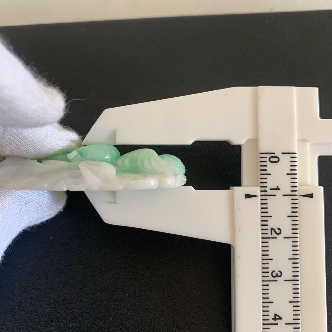 特大極上細密彫刻 k18刻印 翡翠 ペンダントトップ 15.8g ひすい