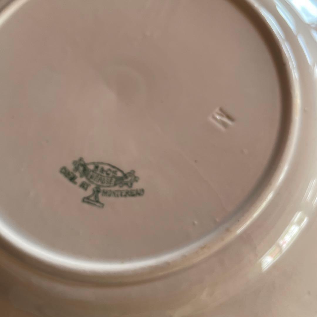 クレイユモントロー いちごデザートプレート　約21cm 2枚セット