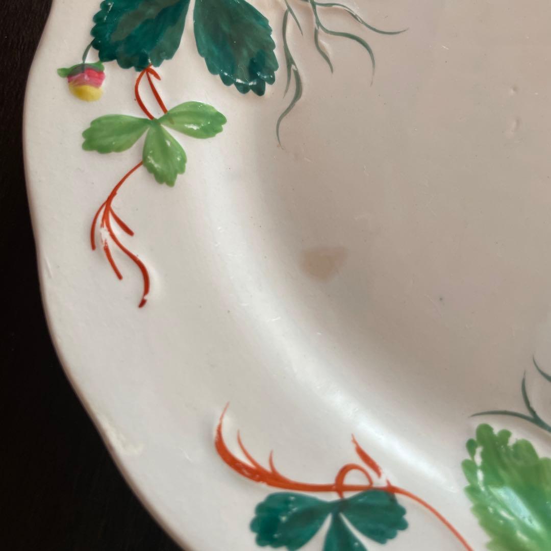 クレイユモントロー いちごデザートプレート　約21cm 2枚セット