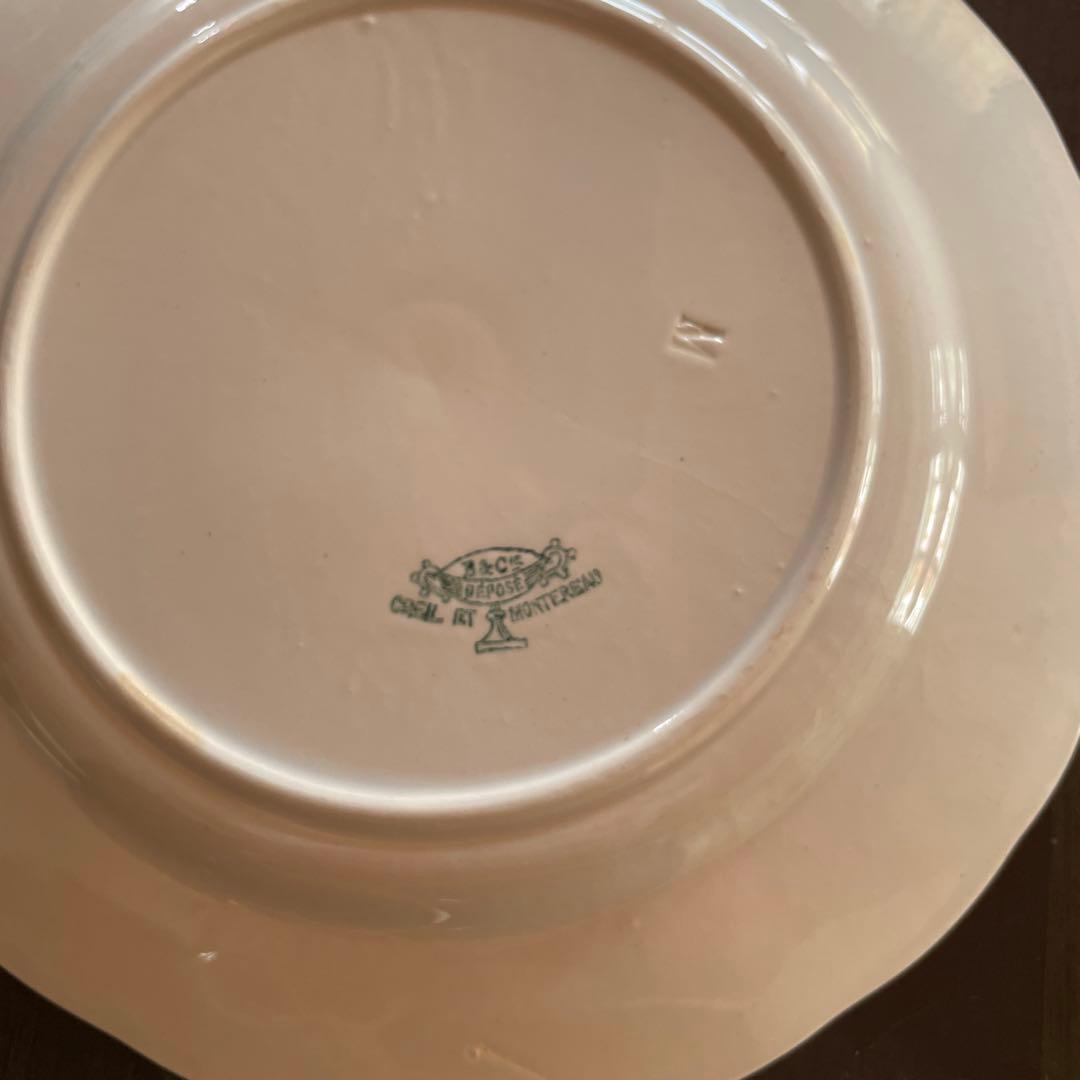 クレイユモントロー いちごデザートプレート　約21cm 2枚セット