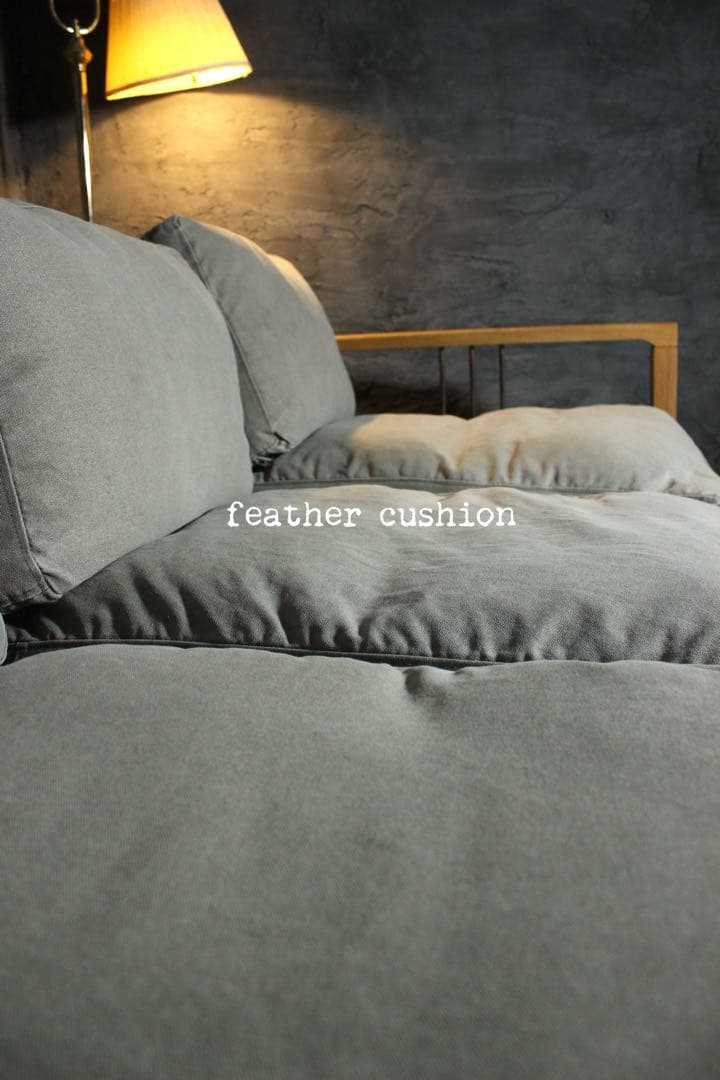 首都圏送無料〜a.depeche solo 3aeat 無垢20万フェザーソファ