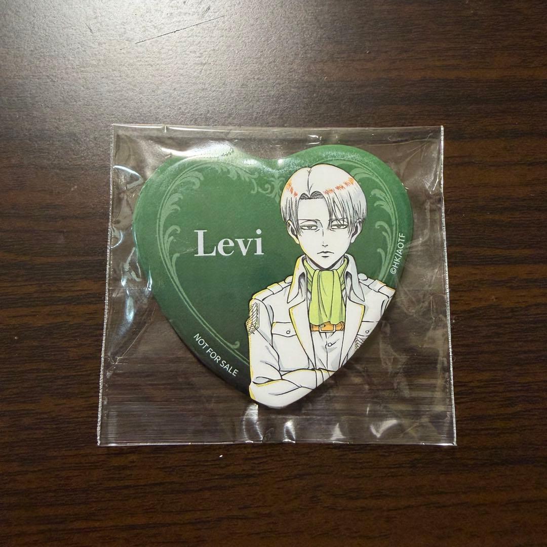 進撃の巨人 WIT STUDIO リヴァイ ハート型缶バッジ 特典 - メルカリ