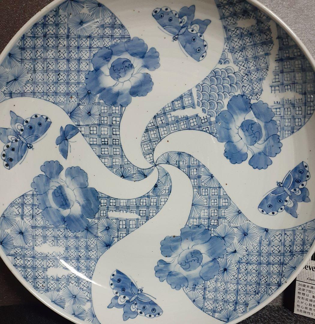 【名品】江戸時代後期　古伊万里　染付　捻り文様に牡丹に4蝶々図　41.1cm大皿