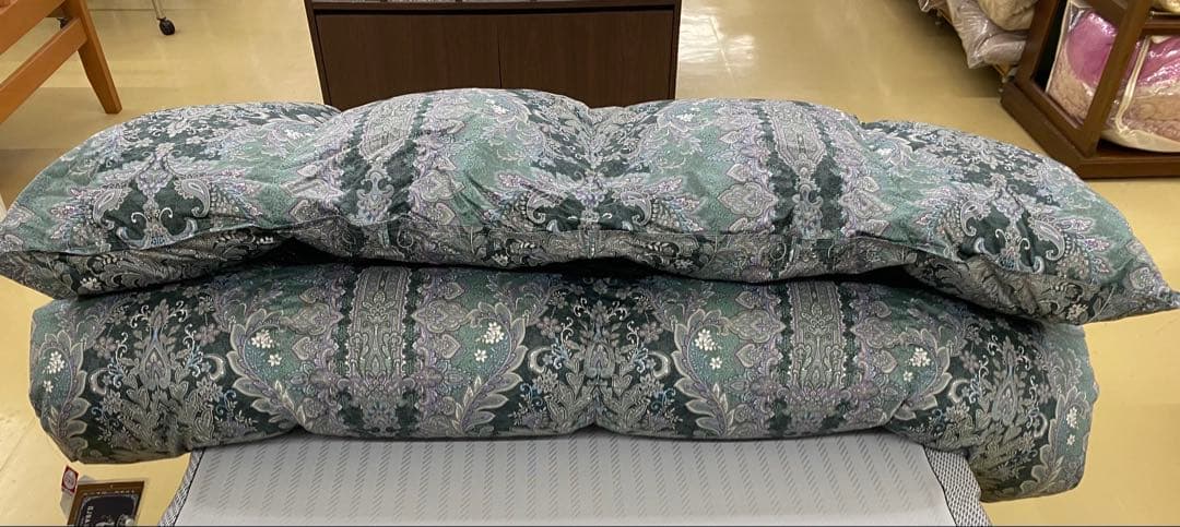 西川　羽毛掛け布団・産ホワイトグースダウン９３%・シングルサイズ