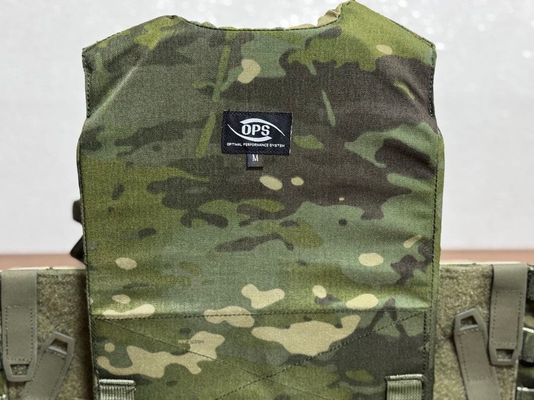 UR-TACTICAL プレートキャリア マルチカムトロピック セット