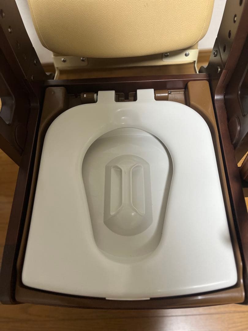 【新品未使用】家具調•高級スマート•トイレ NEO ポータブル　《半額以下！》