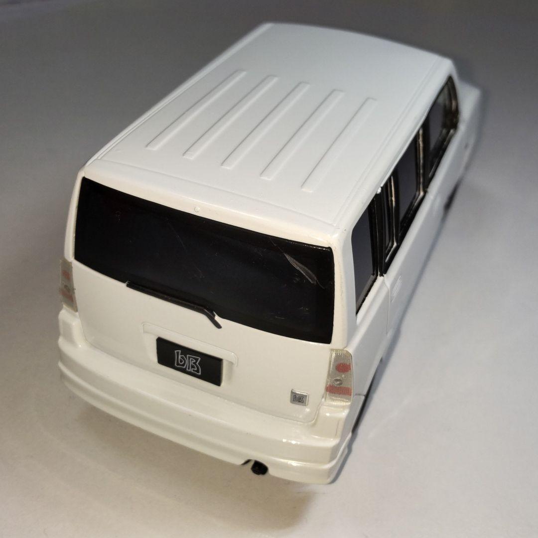 トヨタ bB モデルカー ミニカー 非売品 カラーサンプル 中古品 - メルカリ