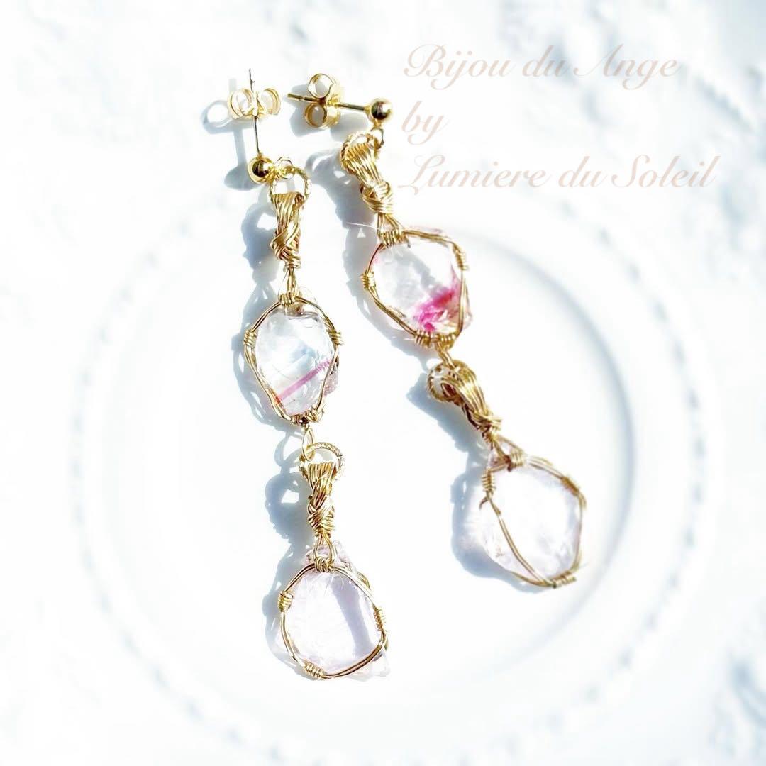 アンダラクリスタルのアシンメトリー二連ピアス