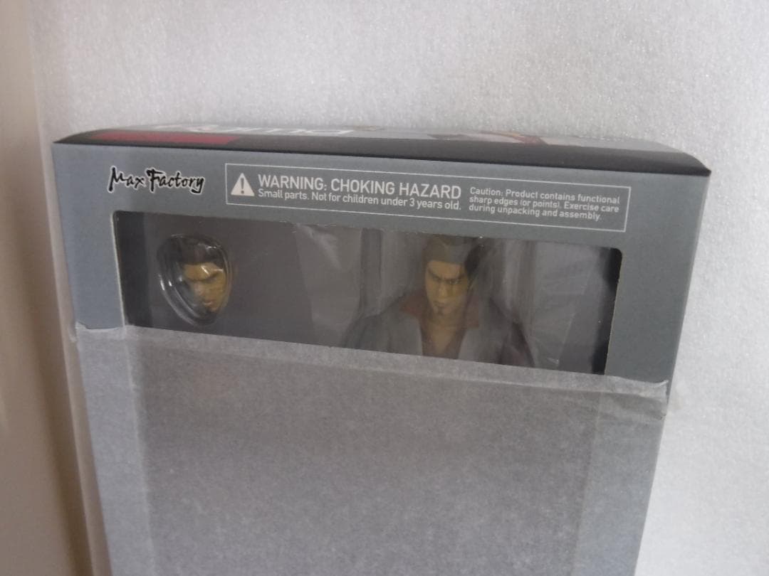 《未開封》figma 283　龍が如く　桐生一馬　フィギュア　ⓝ