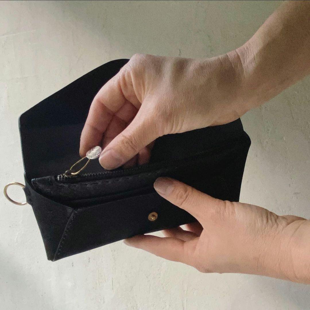 財布　牛革　もっちり　コンパクト