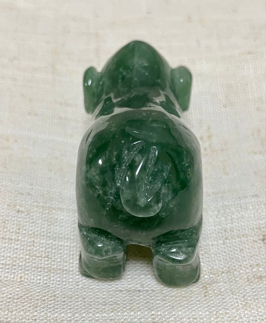 ブタの置物　天然石グリーンアベンチュリン