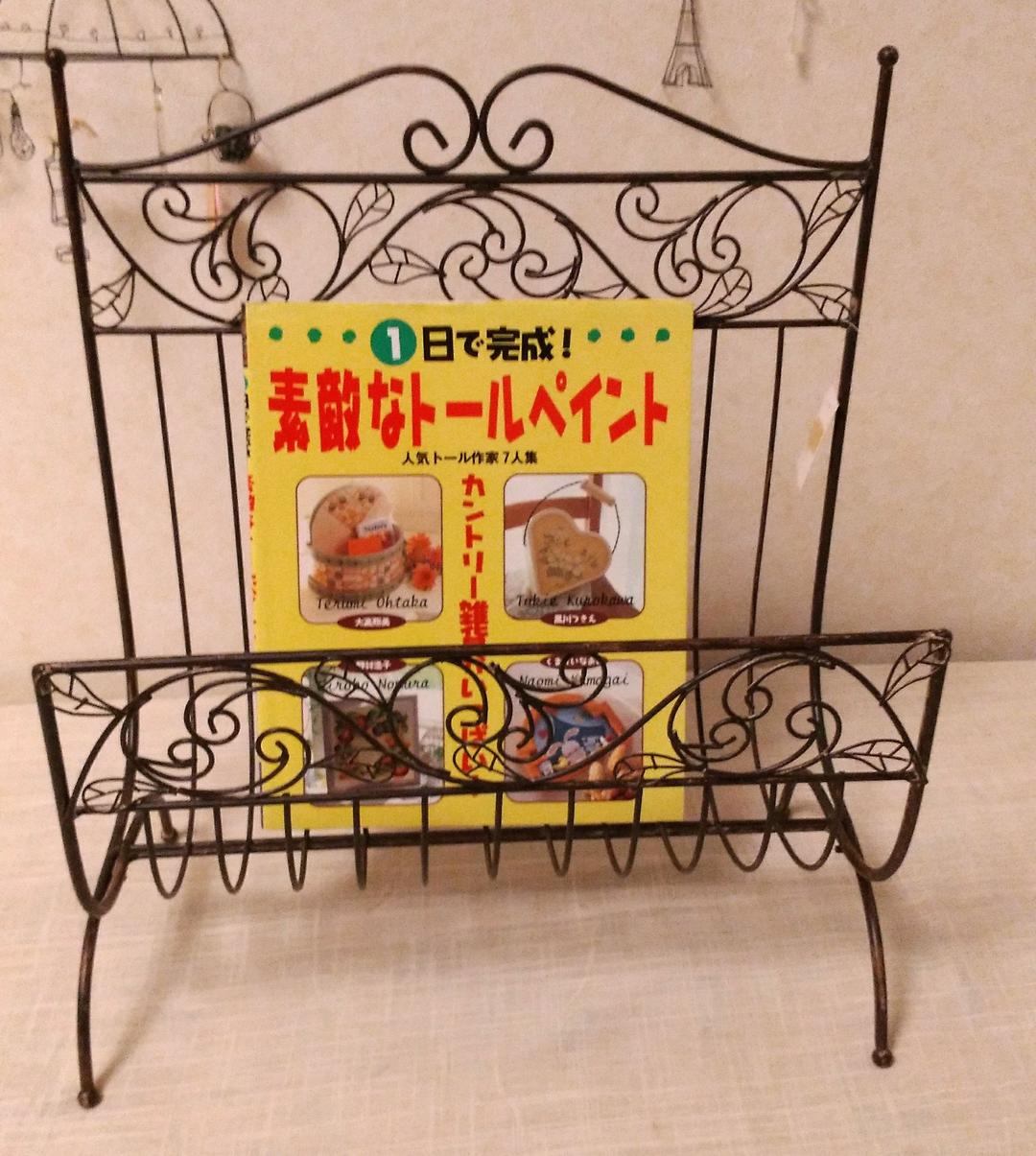 新品タグ付き☆アンティーク仕上げ☆アイアンマガジンラック