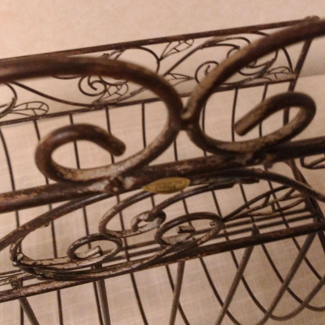新品タグ付き☆アンティーク仕上げ☆アイアンマガジンラック