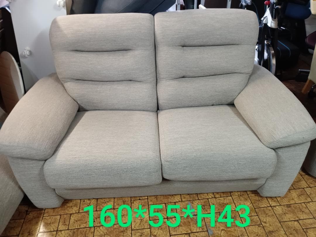 ニトリ2人掛けソファ 布張りタイプ