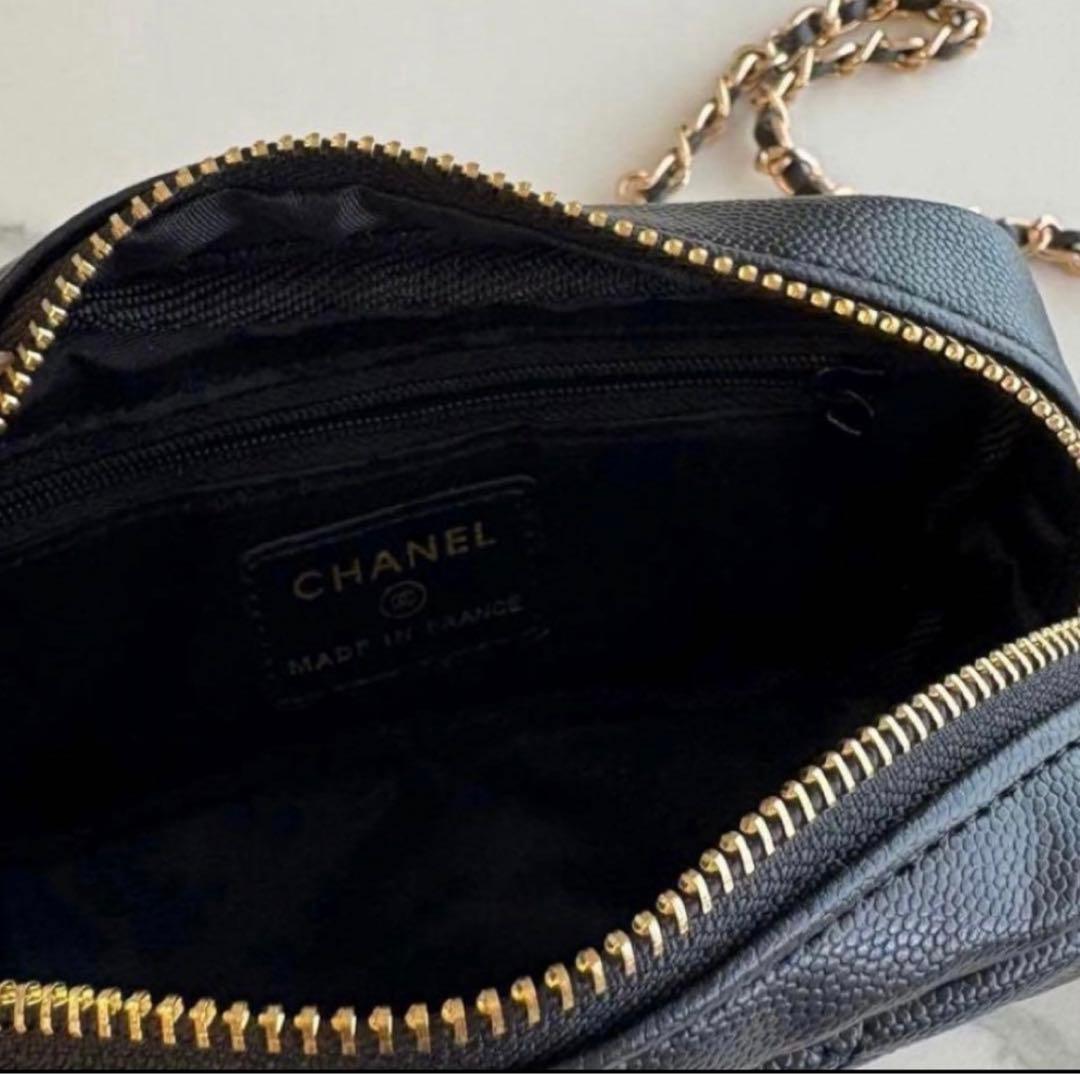 CHANEL ノベルティ チャームショルダーバック