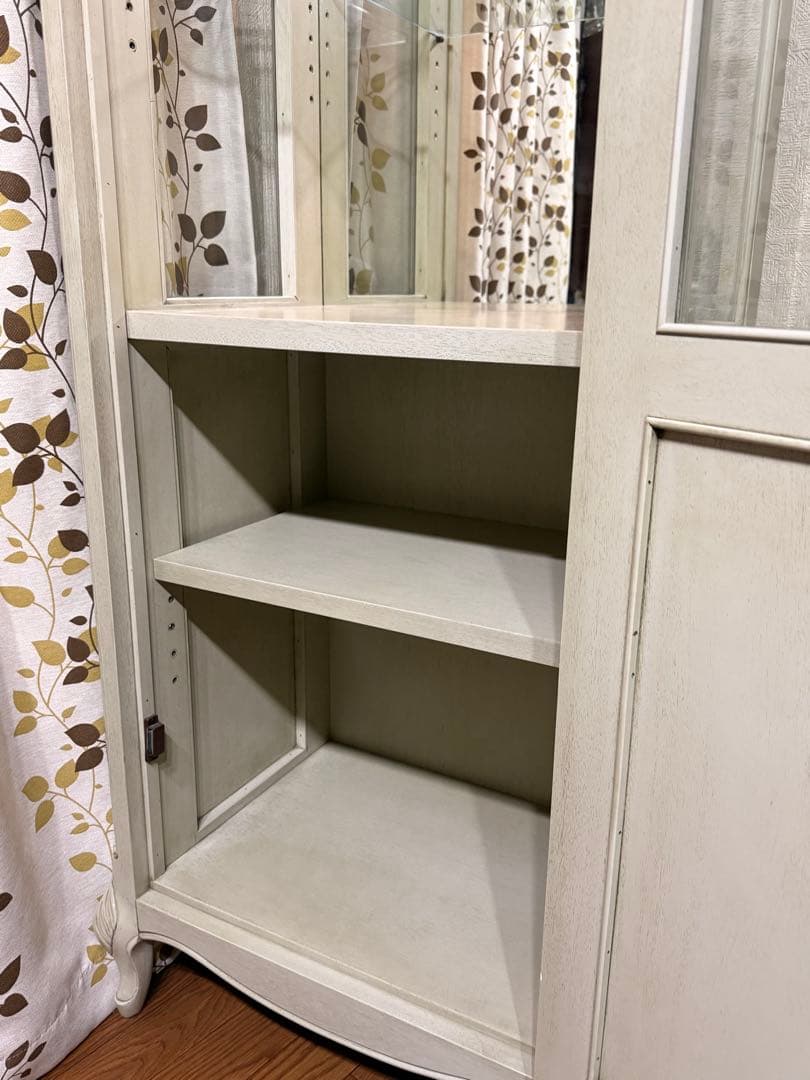 ホワイトガラスディスプレイケース