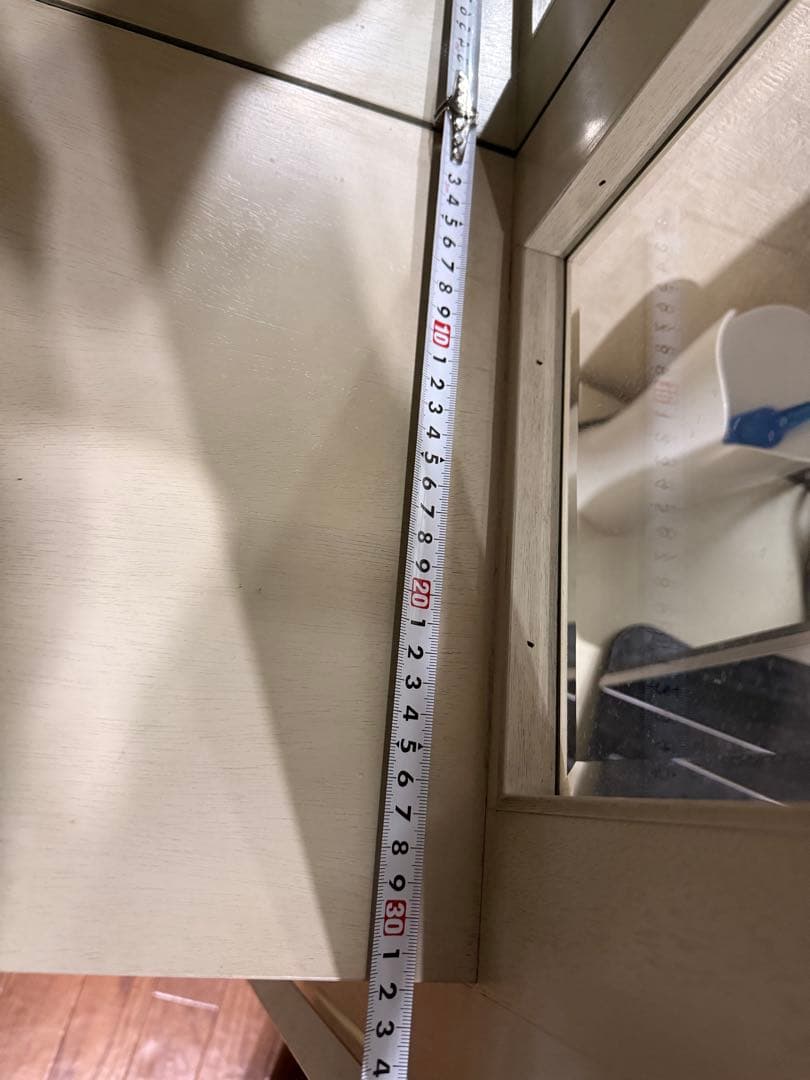 ホワイトガラスディスプレイケース